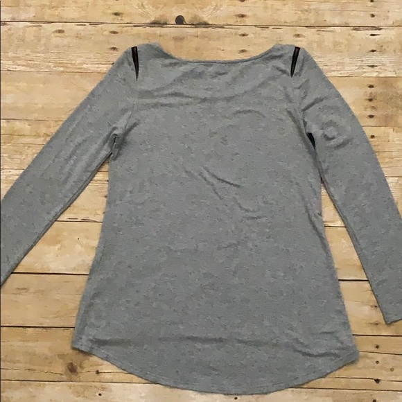 Angl Hi Low Shirt - Picture 5 of 8